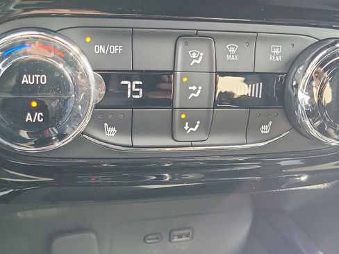 New 2026 Chevrolet Trax RS w/ Driver Confidence Package image 9