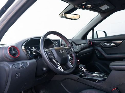 Used 2022 Chevrolet Blazer RS w/ Enhanced Convenience Package image 4