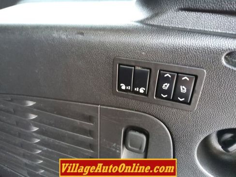 Used 2016 Chevrolet Suburban LTZ image 37