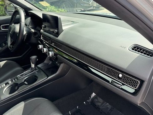 Used 2023 Honda Civic Sport image 17