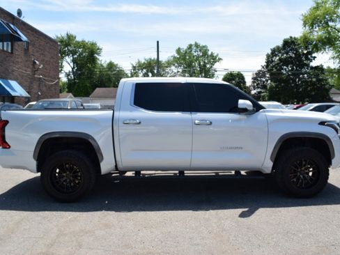 Used 2022 Toyota Tundra Limited w/ Power Package RWD image 5