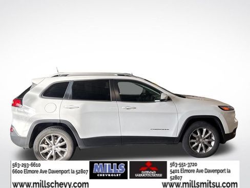 Used 2018 Jeep Cherokee Limited AWD/4WD image 4