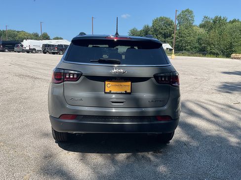 Used 2023 Jeep Compass Limited AWD/4WD image 6