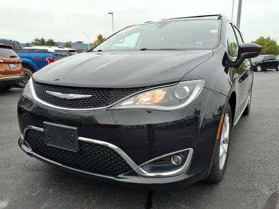 Used 2017 Chrysler Pacifica Touring-L Plus
