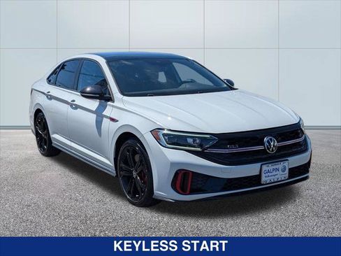 Certified 2022 Volkswagen Jetta GLI Autobahn FWD image 7