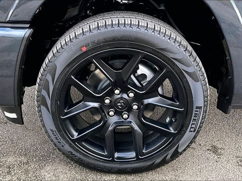 New 2026 RAM 1500 Laramie AWD/4WD image 12