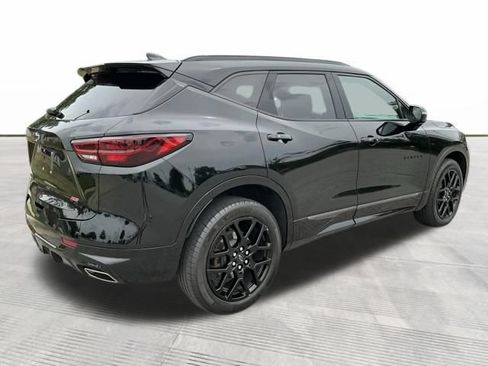 Used 2023 Chevrolet Blazer RS w/ Enhanced Convenience Package FWD image 5
