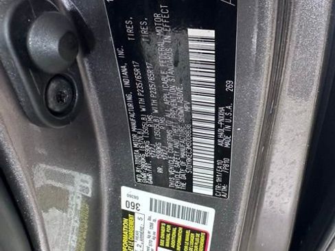 Used 2021 Toyota Sienna XLE FWD image 33