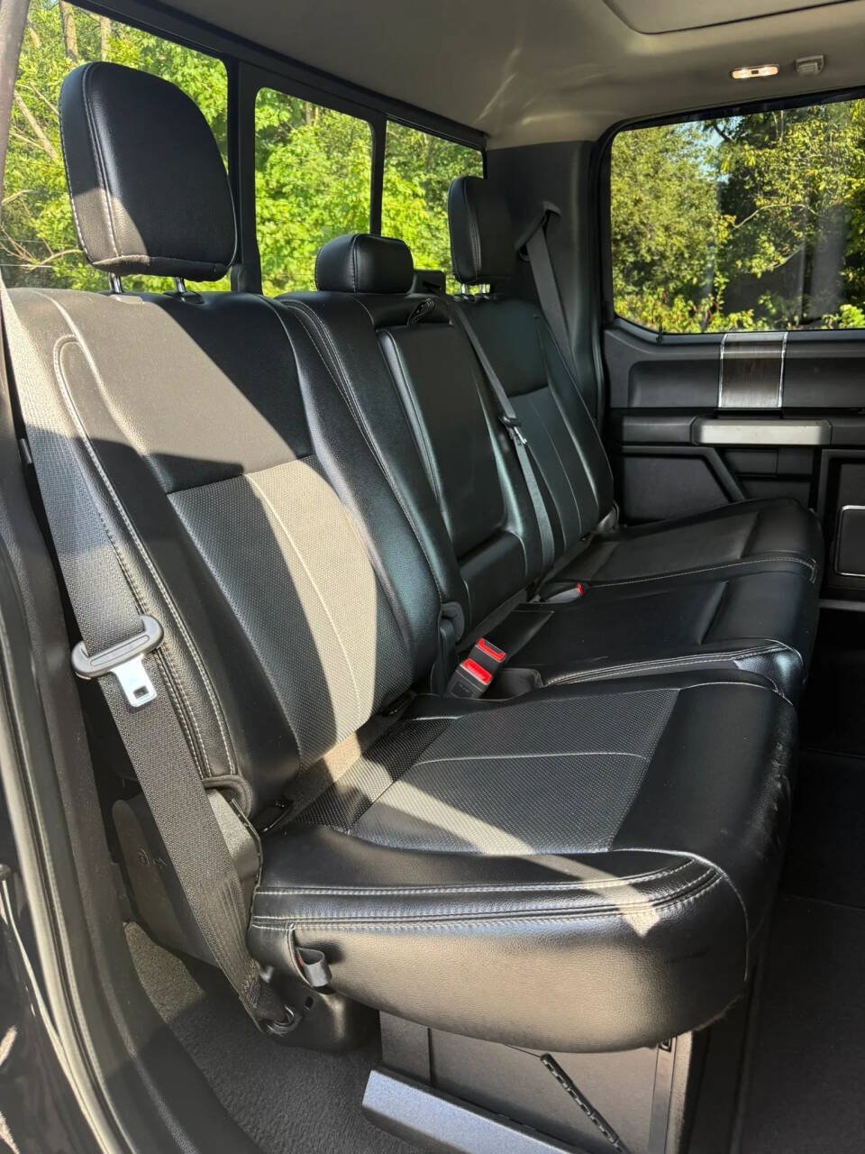 Used 2021 Ford F250 Lariat w/ Lariat Ultimate Package AWD/4WD image 21