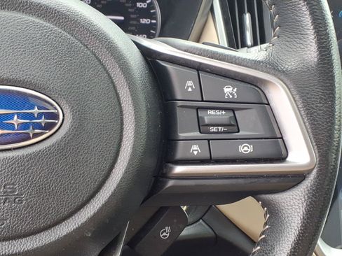 Used 2025 Subaru Outback Limited AWD/4WD image 18