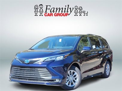 New 2025 Toyota Sienna XLE