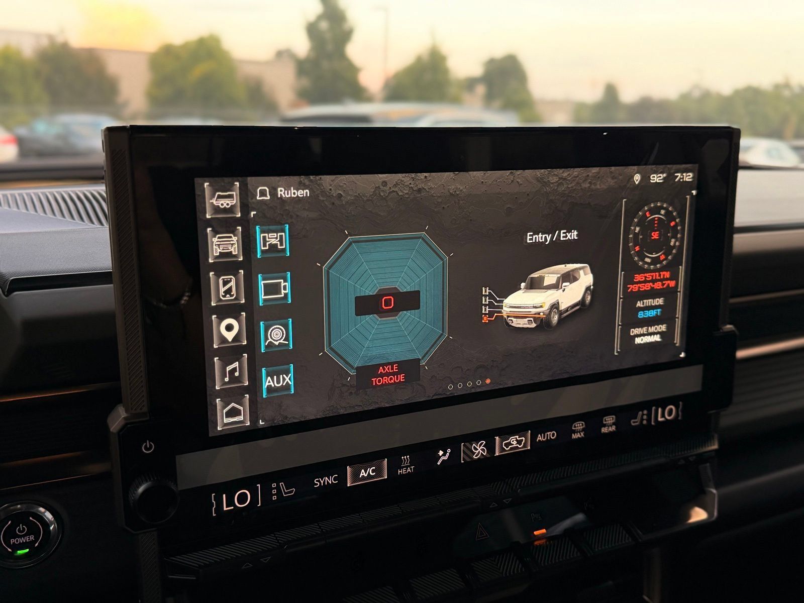 Used 2024 GMC Hummer EV 3X AWD/4WD image 57