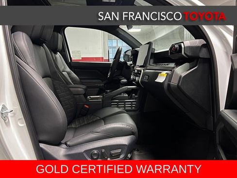 Certified 2025 Toyota Tacoma TRD Off-Road image 21