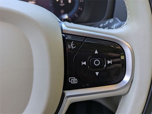 Certified 2023 Volvo XC90 B6 Ultimate image 22