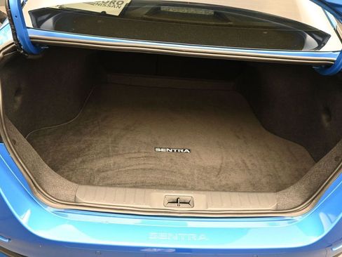 Used 2024 Nissan Sentra SR w/ SR Premium Package FWD image 11