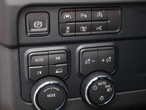 New 2026 Chevrolet Tahoe LS image 10