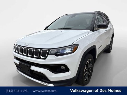 Used 2022 Jeep Compass Limited image 1