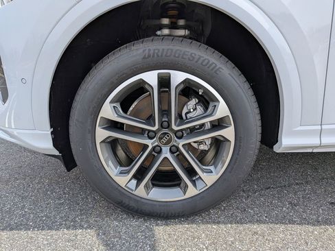 New 2026 Audi Q5 Premium Plus image 16