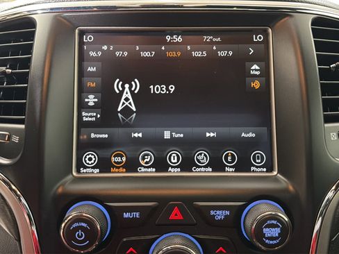 Used 2018 Jeep Grand Cherokee Altitude image 25