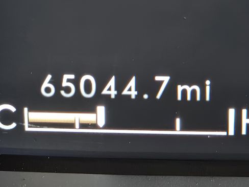 Used 2023 Lincoln Nautilus FWD w/ Premium Package image 27