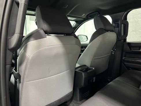 Used 2025 Toyota Tacoma TRD Off-Road image 49