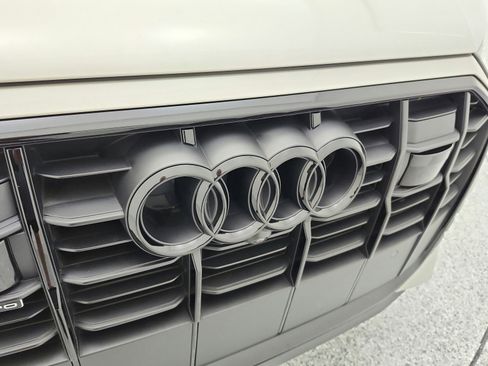 Used 2023 Audi Q7 2.0T Premium Plus w/ Premium Plus Package image 19