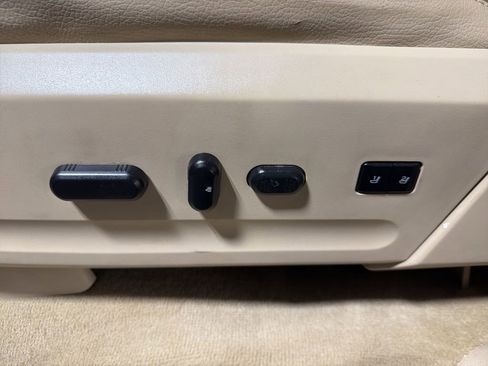 Used 2011 Ford Expedition XLT w/ 201A Rapid Spec Order Code image 33