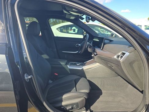 Used 2026 BMW 330i Sedan w/ M Sport Package image 11