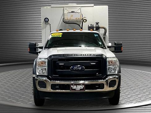 Used 2016 Ford F550 4x4 Regular Cab Super Duty image 2