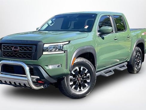 Used 2022 Nissan Frontier PRO-4X w/ Technology Package AWD/4WD image 2
