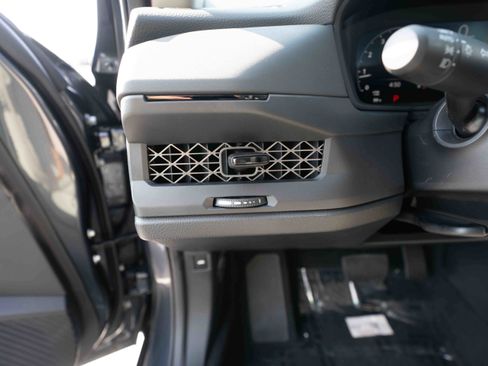 New 2025 Honda Accord LX image 11