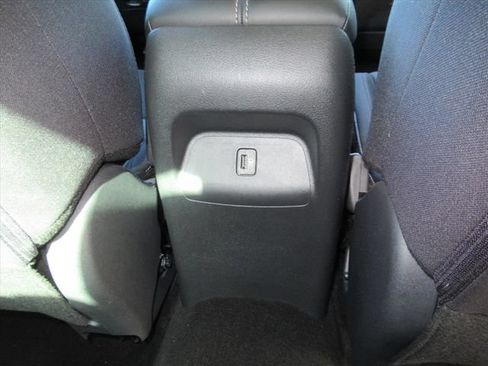 Used 2021 Nissan Sentra SV FWD image 31