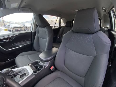 Used 2024 Toyota RAV4 XLE image 23