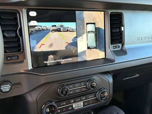 New 2025 Ford Bronco Badlands image 7