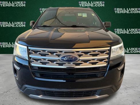 Used 2018 Ford Explorer XLT image 12