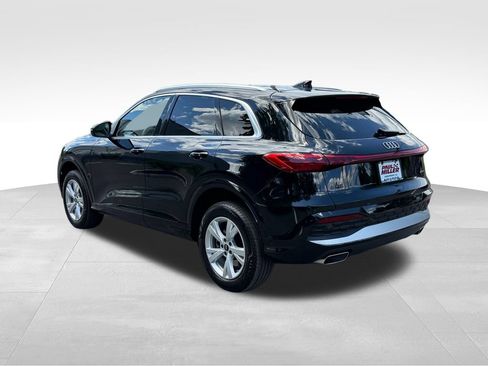 Used 2025 Audi Q5 Premium w/ Convenience Package AWD/4WD image 5