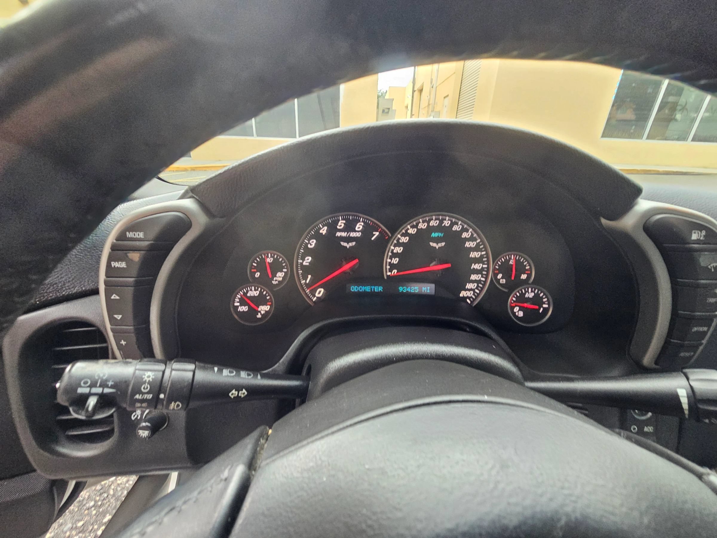 Used 2005 Chevrolet Corvette Convertible w/ Preferred Equipment Group RWD image 23