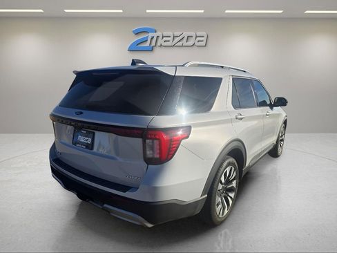 Used 2025 Ford Explorer Platinum w/ LUX Leather Package image 5