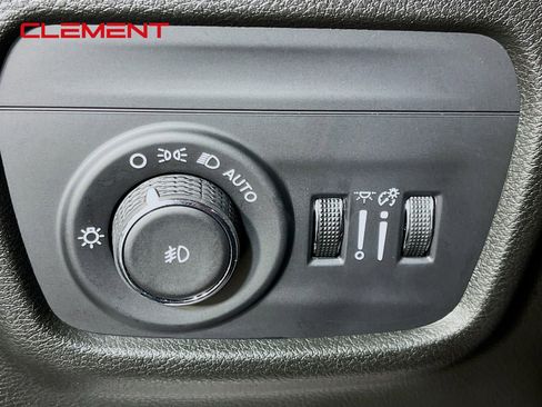 Used 2024 Jeep Grand Cherokee L Limited AWD/4WD image 13