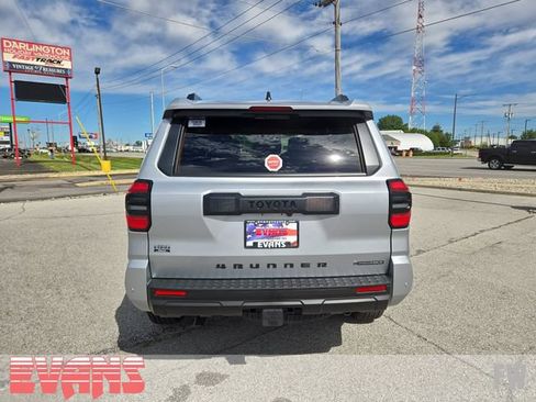 New 2026 Toyota 4Runner TRD Off-Road Premium AWD/4WD image 32