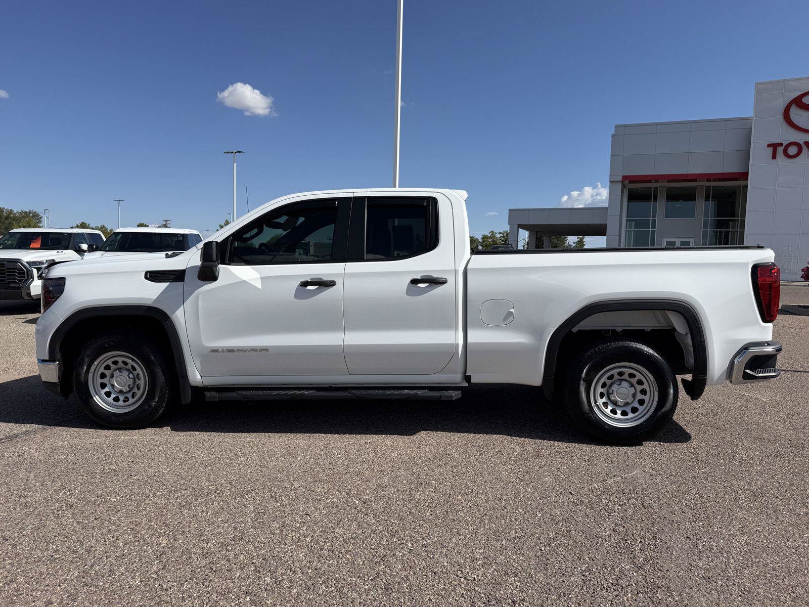 Used 2023 GMC Sierra 1500 Pro RWD image 5