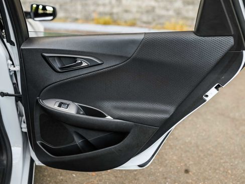 Used 2025 Chevrolet Malibu RS image 16