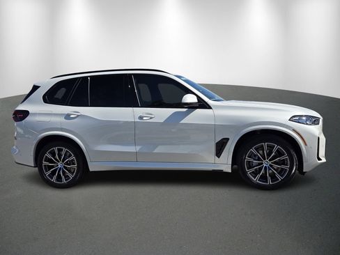 New 2026 BMW X5 xDrive50e w/ M Sport Package image 8