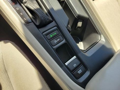 Used 2023 Honda Accord LX image 31