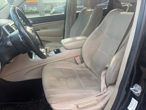 Used 2014 Jeep Grand Cherokee Laredo RWD image 3