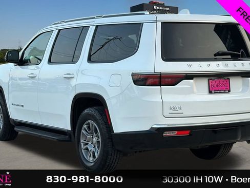 Used 2023 Jeep Wagoneer 4WD image 5