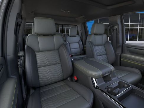 New 2026 Chevrolet Silverado 2500 ZR2 AWD/4WD image 16