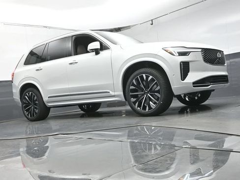 Certified 2026 Volvo XC90 B6 Ultra AWD/4WD image 41