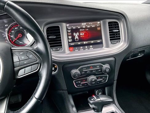 Used 2023 Dodge Charger GT image 5