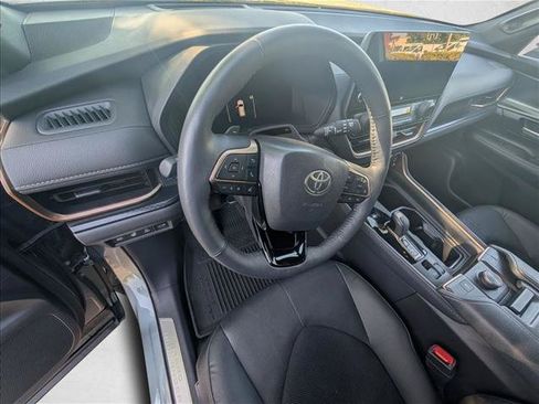 Used 2025 Toyota Grand Highlander AWD Hybrid image 9